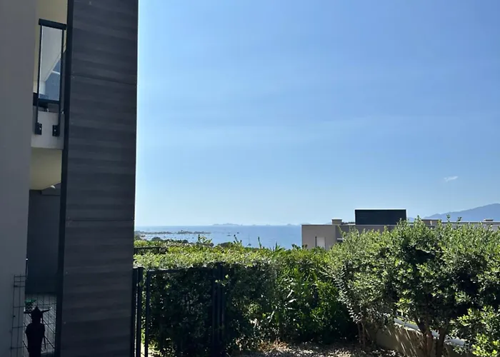 Super F3 Avec Jardin