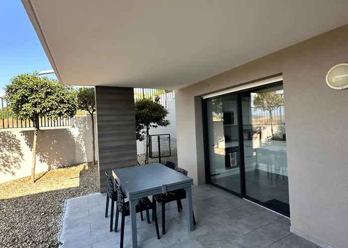 Super F3 Avec Jardin شقة *